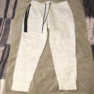 American Eagle Joggers
